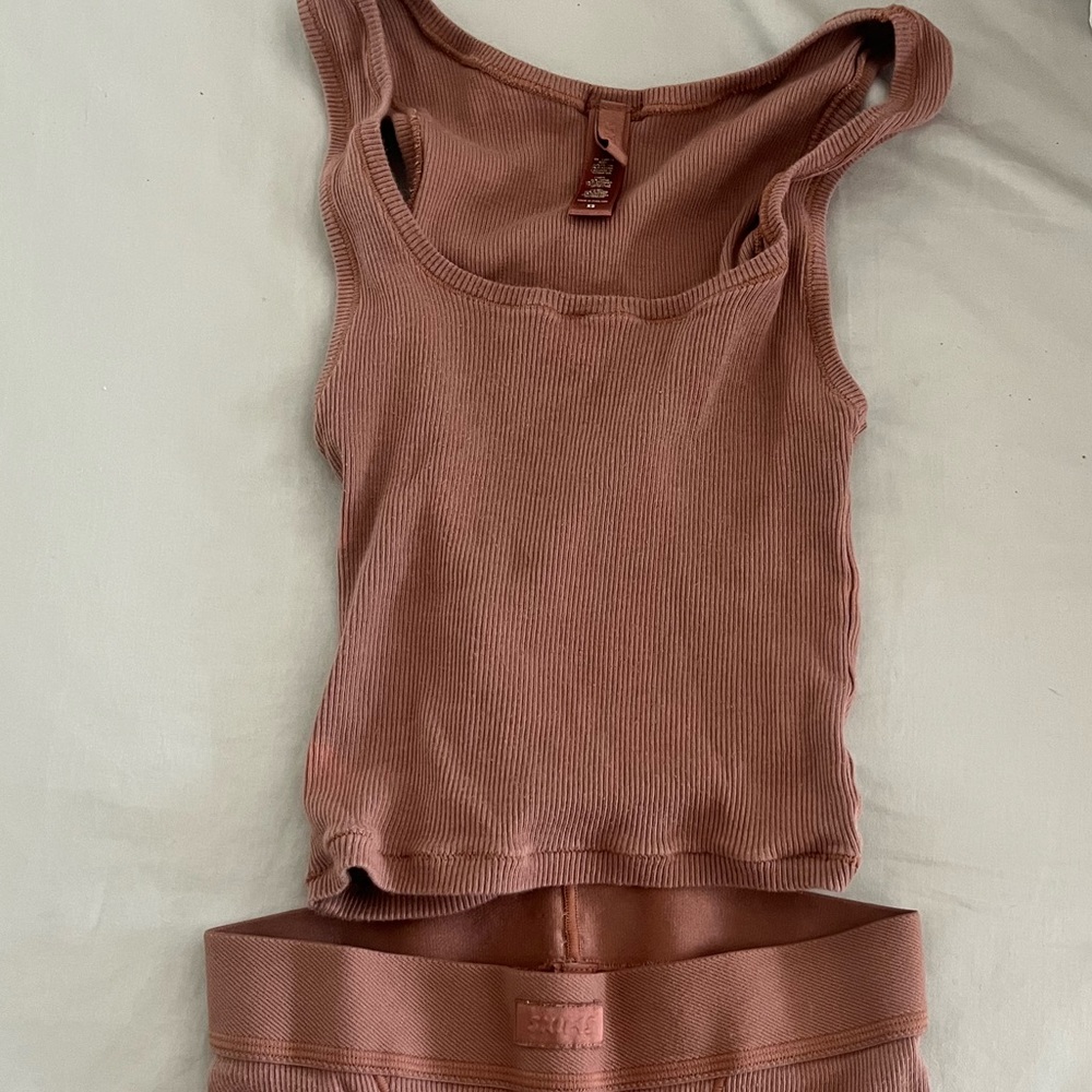 Skims loungewear set